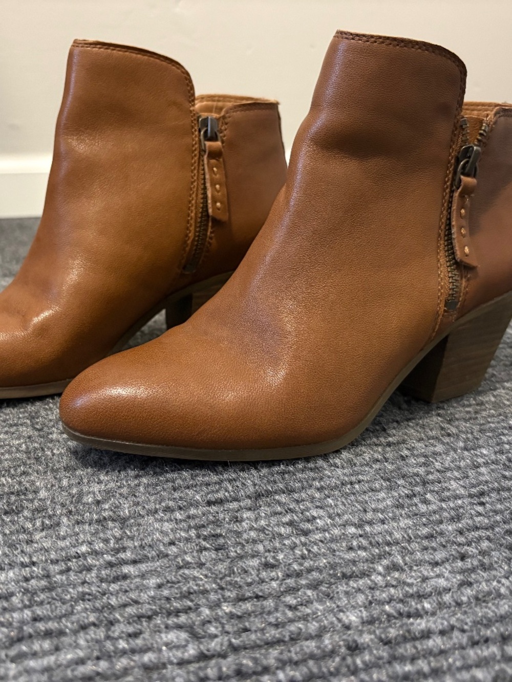 Frye Judith Double Zip Pointed Toe Ankle Bootie